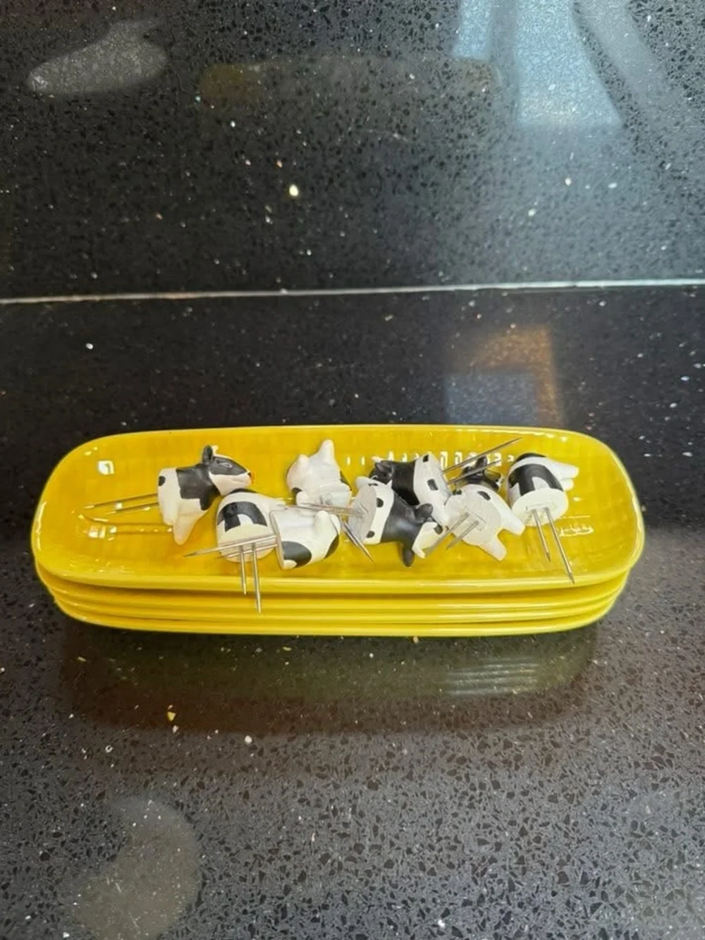 Corn Dish with Cow Corn Holders